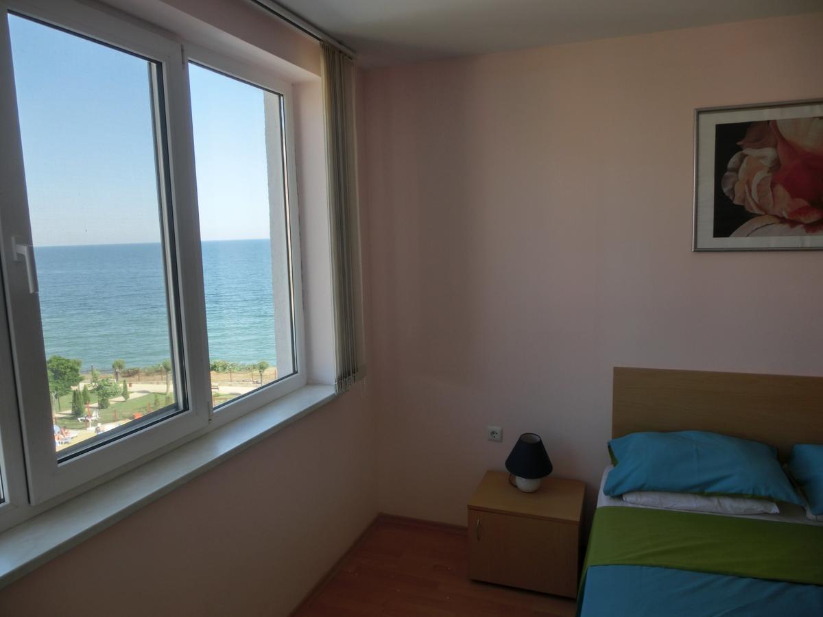 Sea View Panorama Apartment On Complex With Pools And Beach, Sveti Vlas Exterior foto